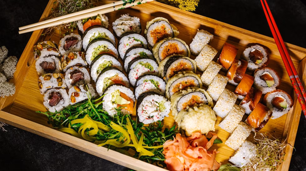 Daito Sushi Japońska Restauracja | Ramen, Sushi, Bowl, Wina
